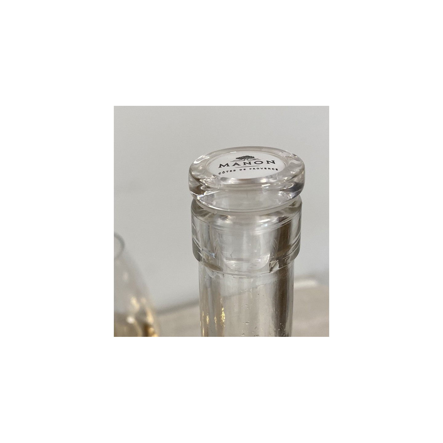 Bouchon en verre personnalisé Manon  2,50 €